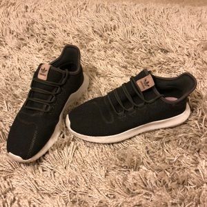 Adidas tubular shadow